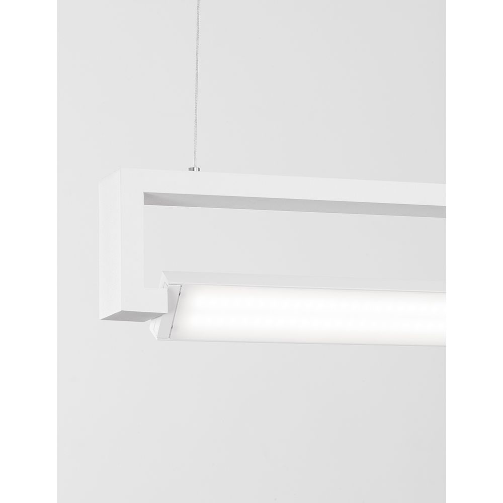 Moderne Line LED Hängeleuchte 130cm in Weiß, ideal für stilvolle Beleuchtung in Wohnräumen.