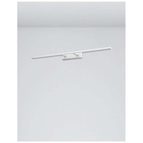 Livia LED miroir de salle de bain et applique murale au design élégant et moderne, montée au mur.