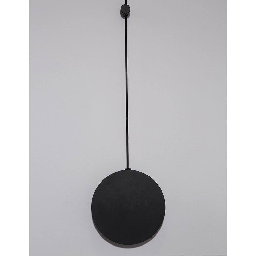 Luccelo LED Wand- & Hängelampe Metall in schwarzem, modernem Design, ideal für stilvolle Räume.