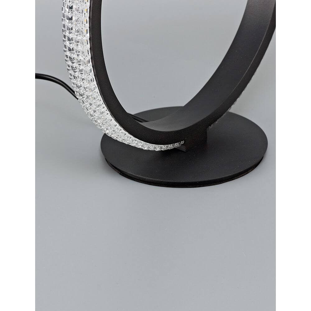Nager LED Tischlampe Ø 29cm Schwarz Detailansicht mit Aluminium- und Acrylmaterial