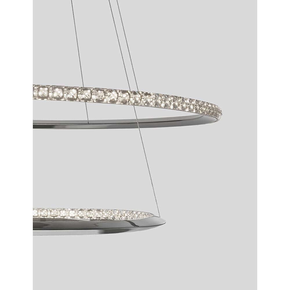 Netuno LED Kristall Hängelampe Ø 80cm mit elegantem Design und funkelnden Kristallen.