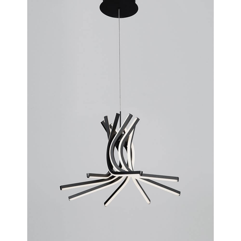 Norine LED Hängelampe Metall Schwarz, moderne Designer-Hängelampe mit elegantem, schwarzem Metallfinish.