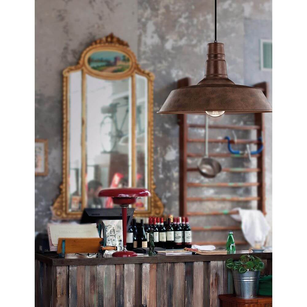 Osteria Hängelampe aus Stahl Ø 46cm über einem rustikalen Bartresen in einem gemütlichen Ambiente.