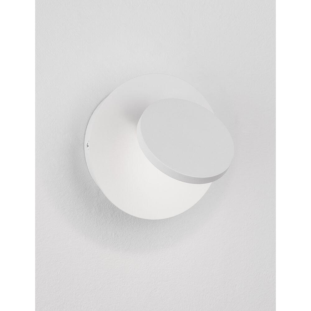Otto LED Wandlampe Ø 12cm Weiß in modernem Design, minimalistisch und flexibel für gezielte Beleuchtung.