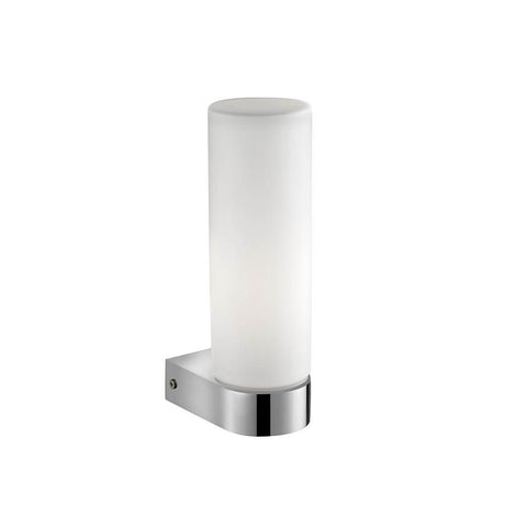 Nova Luce Polo glass baderomsvegglampe i hvitt, krom med elegant design og høyverdig utførelse til badet.