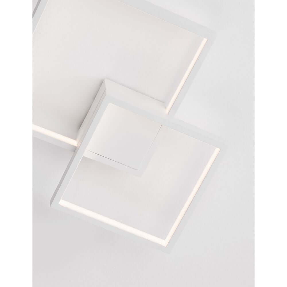 Porto LED Deckenlampe in modernem Design mit zwei quadratischen Rahmen und indirekter Beleuchtung.