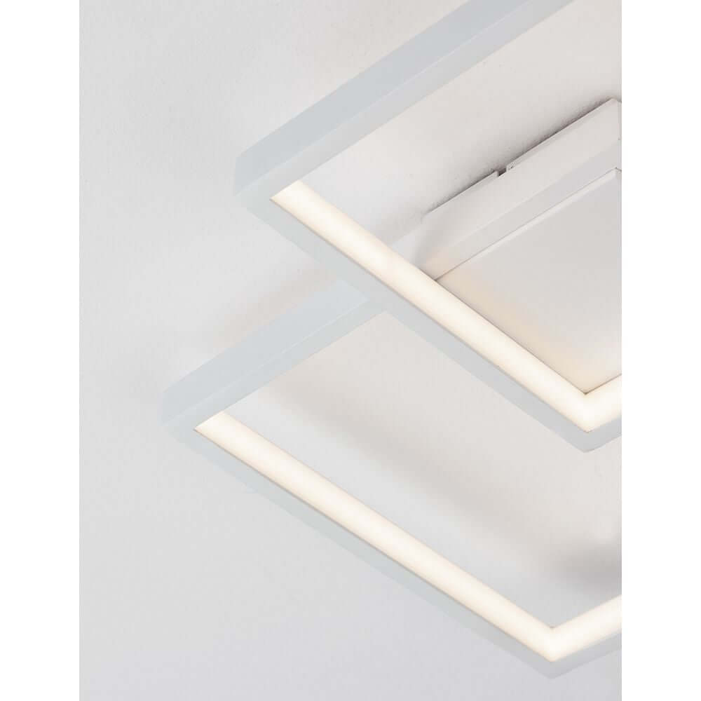 Porto LED Deckenlampe im modernen Design mit zwei rechteckigen Elementen und warmem Licht.