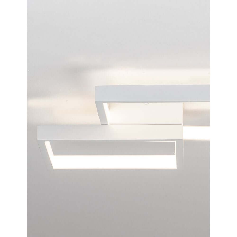 Porto LED Deckenlampe mit modernem Design und langlebigem Material für verschiedene Wohnräume.