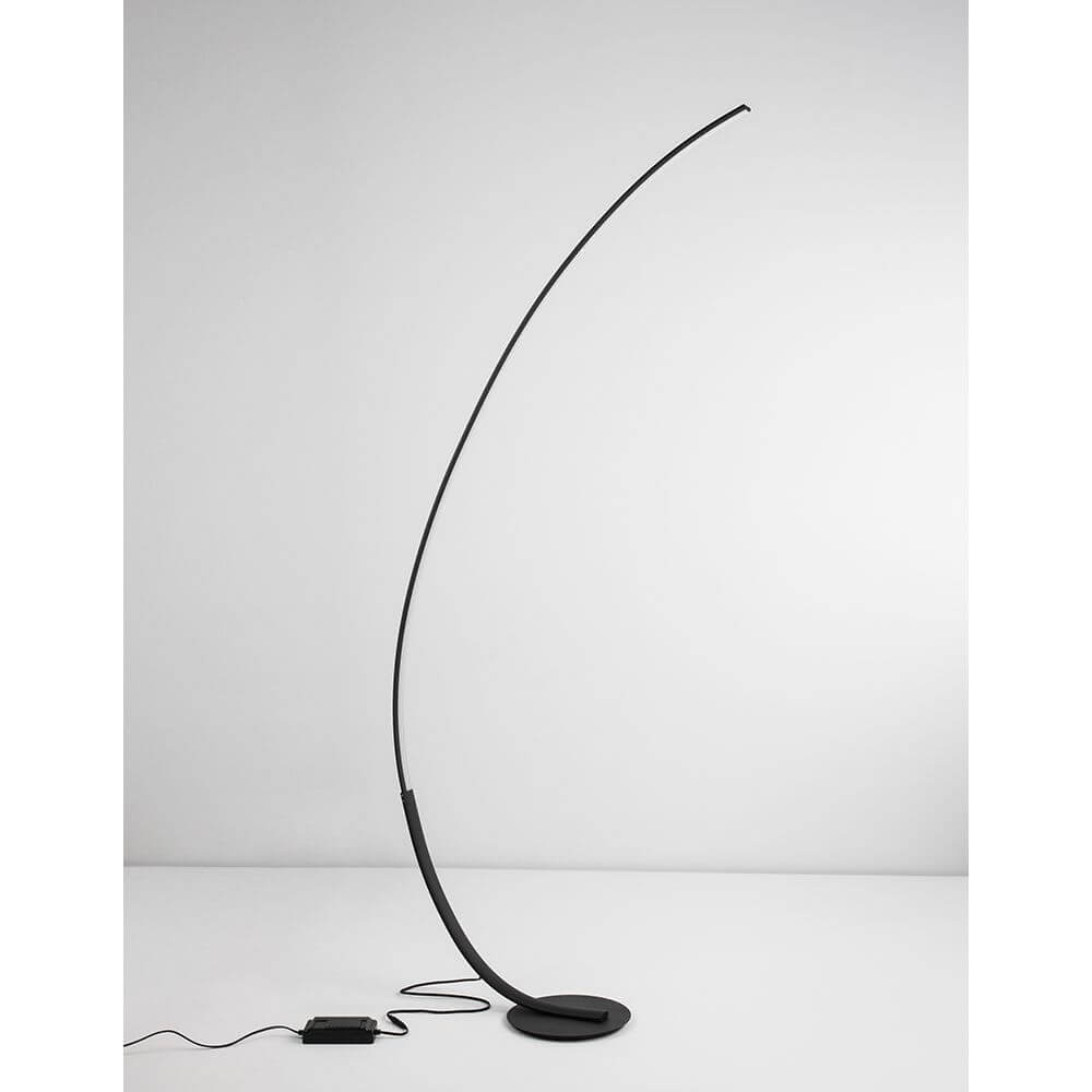 Premium LED Stehlampe Gebogen aus Aluminium und Acryl, schlankes gebogenes Design für Wohnzimmer und Esszimmer, schwarze moderne Stehleuchte
