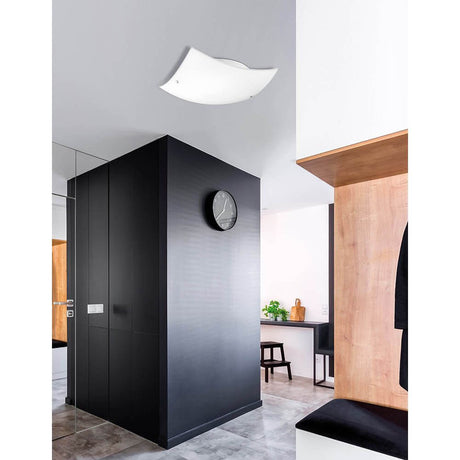 Quale Deckenlampe 2-flammig Chrom, Glas im modernen Wohnzimmer mit schwarzem Design und stilvollem Interieur.