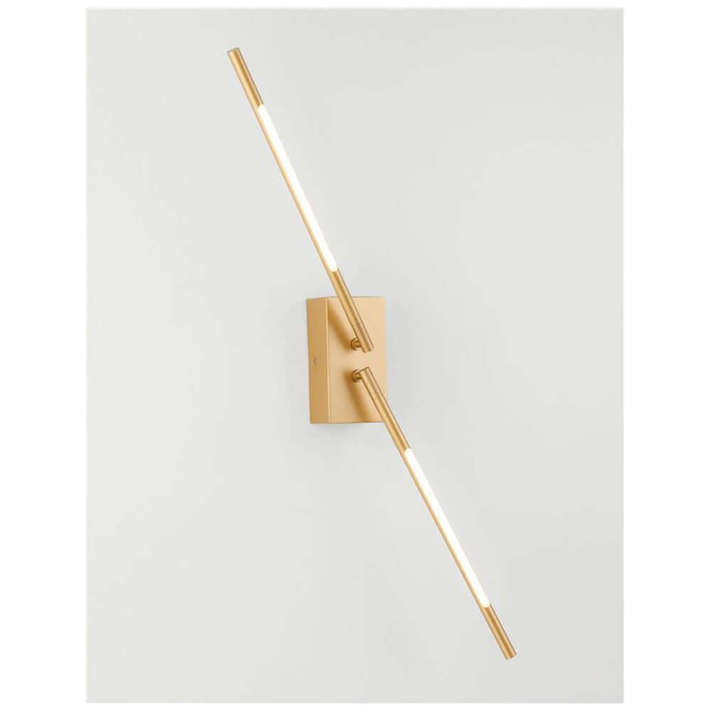 Raccio LED Wandlampe Metall Verstellbar in modernem Design an der Wand montiert.