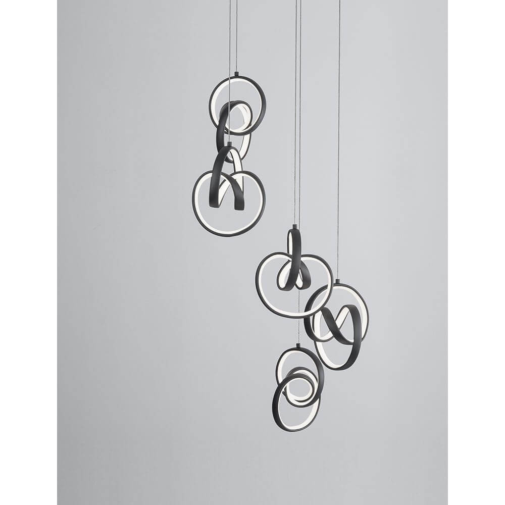 Rings LED Hängelampe Infinity Schwarz - moderne Deckenleuchte mit eleganten, ineinander verschlungenen Ringen.