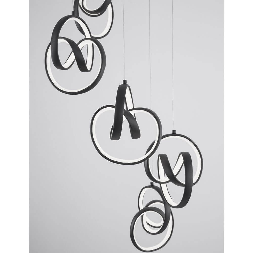 Rings LED Hängelampe Infinity Schwarz zeigt moderne, elegante Deckenleuchte mit Lichtkreis-Design.