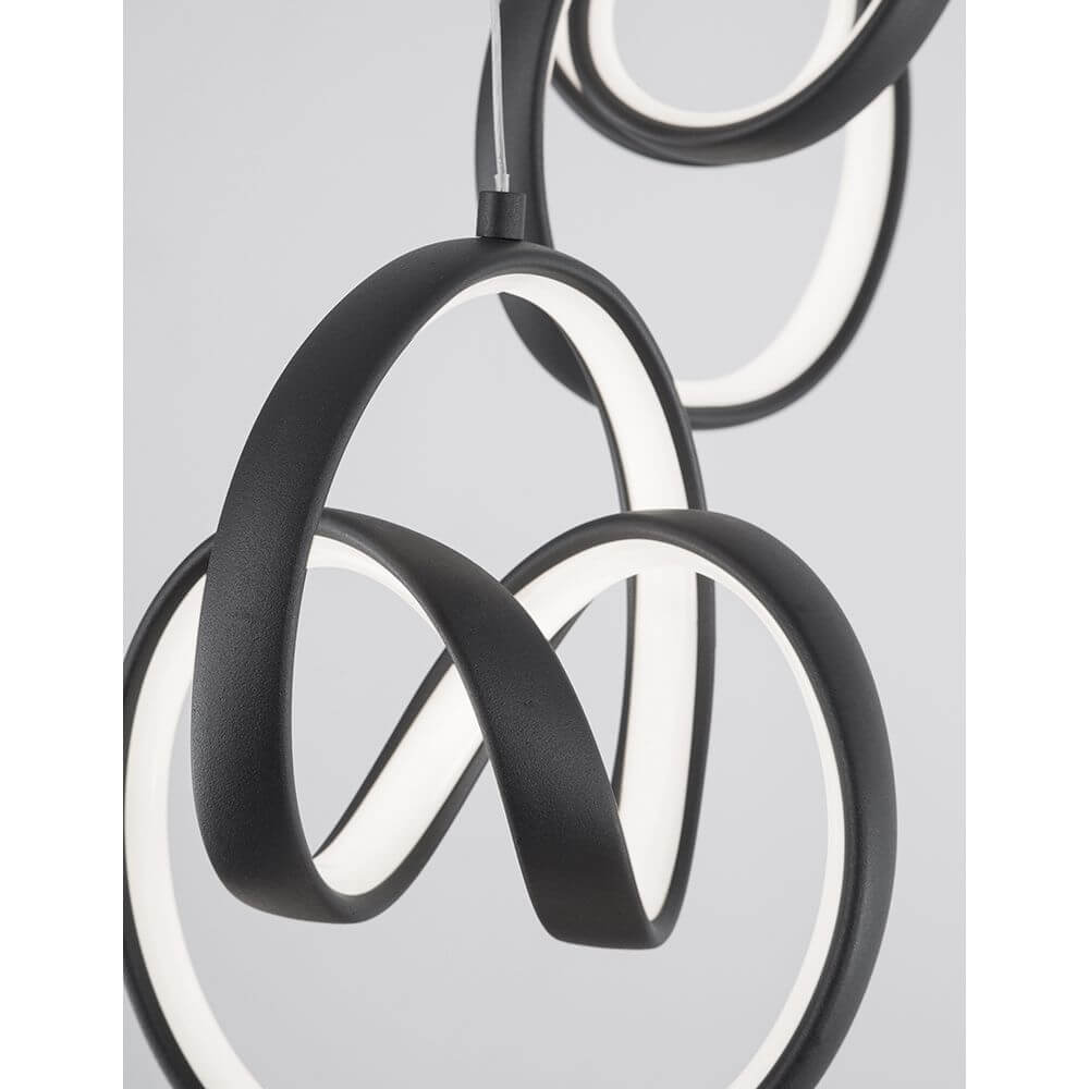 Rings LED Hängelampe Infinity Schwarz, modernes Design mit eleganten Aluminium- und Acrylringe.