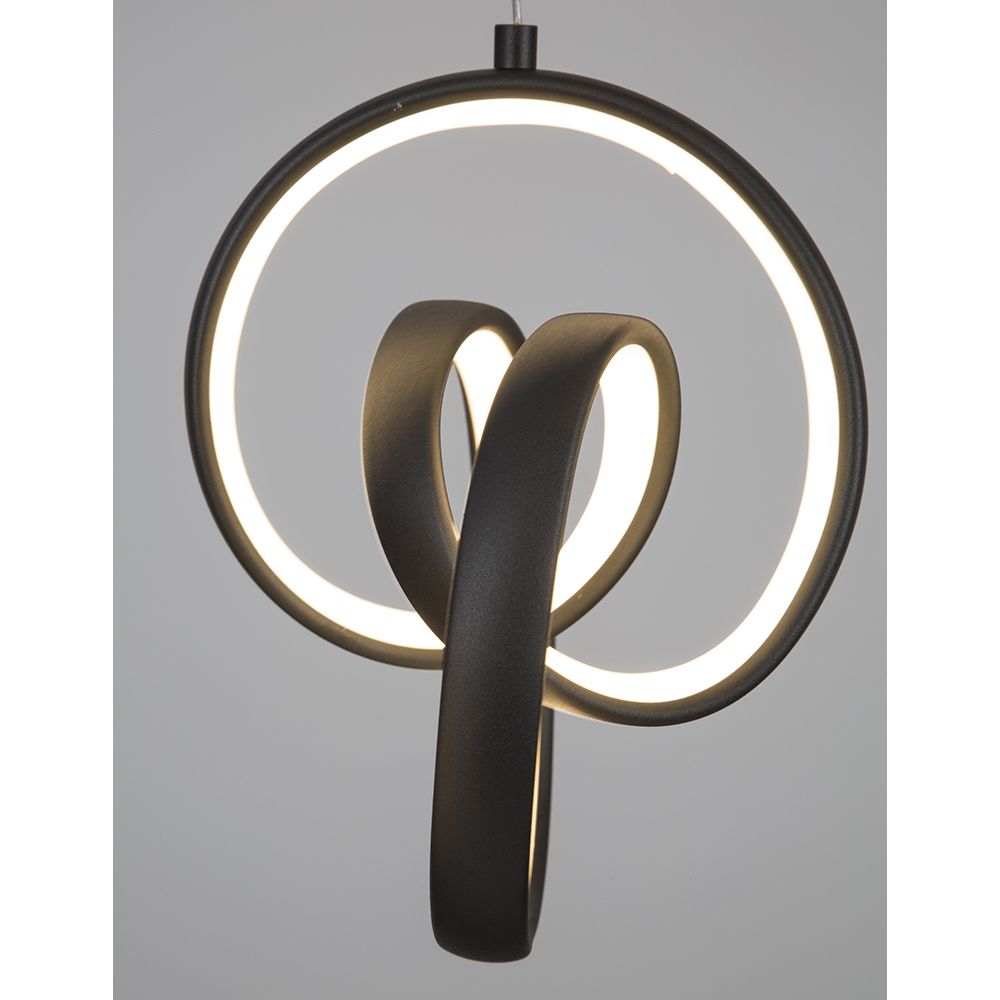 Moderne Rings LED Hängelampe in Schwarz mit elegantem Design und warmweißem Licht.