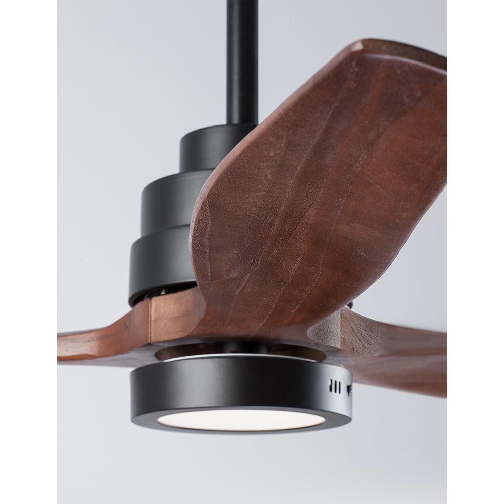 Sabal LED Ventilator mit Holz- und Stahl-Design in elegantem Schwarz, perfekt für moderne Wohnräume.