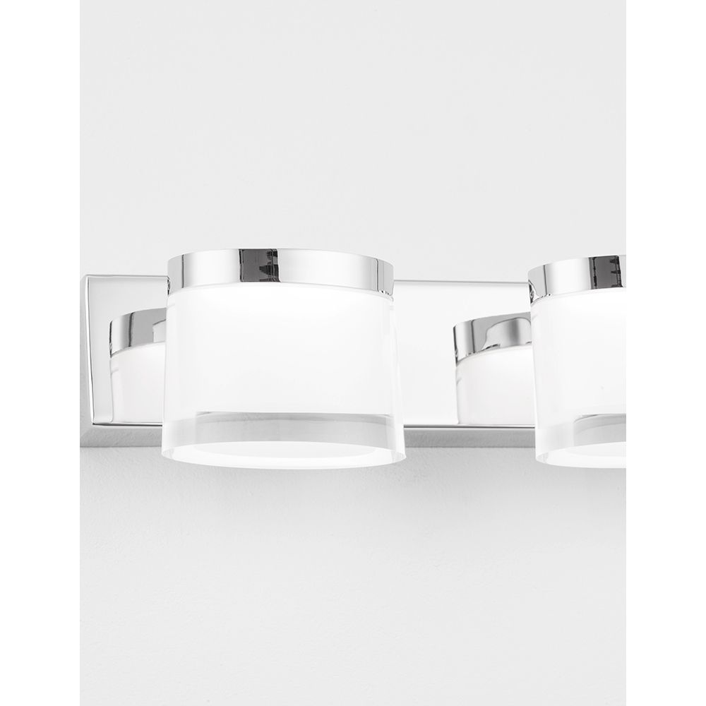 Moderne Sabia LED Bad Wandlampe 3-flammig mit Chrom- und Acryl-Finish für stilvolle Beleuchtung.