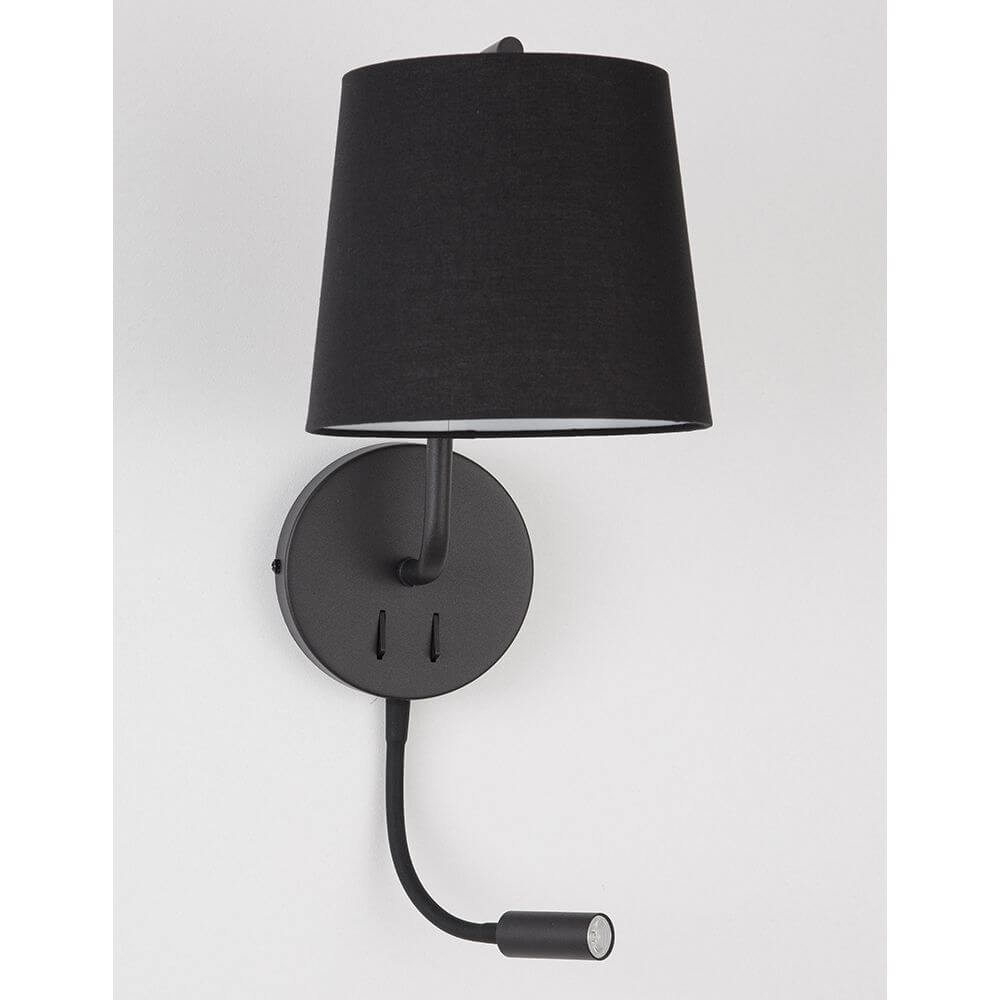 Sage Bett- & Wandlampe mit LED-Leselicht schwarz lackiertes Aluminium mit schwarzem Stoffschirm und flexiblem Lesearm