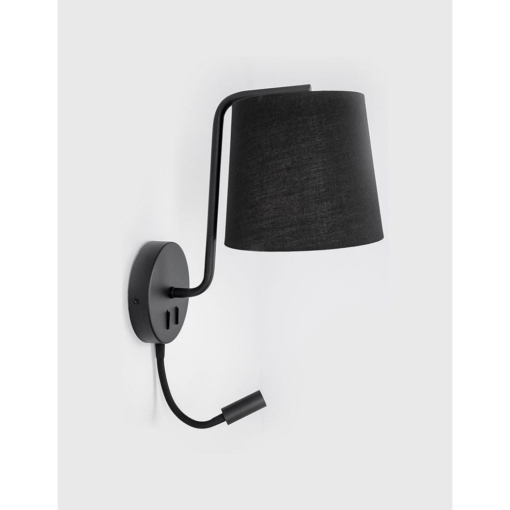 Sage Bett- & Wandlampe mit LED-Leselicht in elegantem Design und schwarzem Stoffschirm