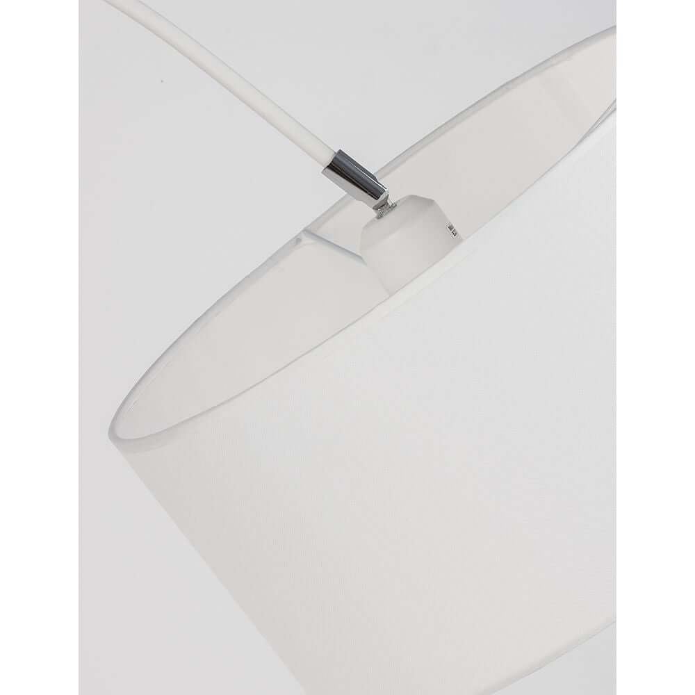 Sama Stehleuchte Metall mit feinem Textilschirm und hochwertigem Aluminium-Gestell von Nova Luce.