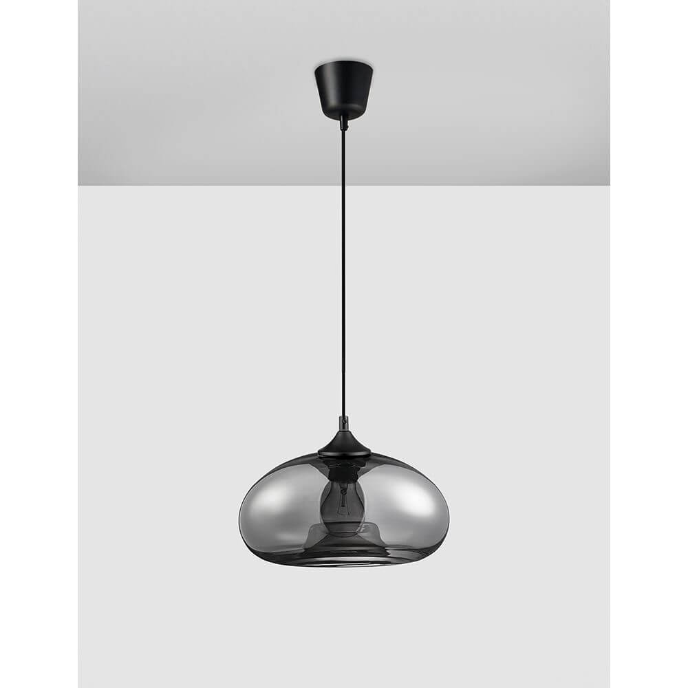 Savaz Hängeleuchte Metall Glas in elegantem Rauchglas-Design mit schwarzer Metallfassung.