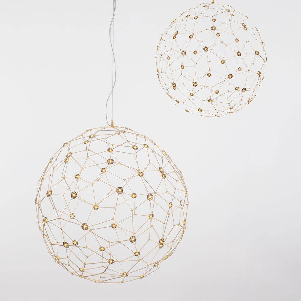 Nova Luce Sole LED-Drahtkugel Hängelampe Goldfarben in eleganter Design-Optik, hängend in zwei Größen.
