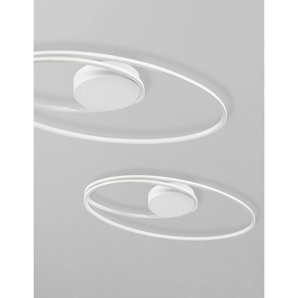 Viareggio LED Deckenlampe Geschwungen – moderne weiße runde Aluminium-Acryl Deckenleuchte, geschwungene LED-Ringe für Wohnzimmer oder Schlafzimmer