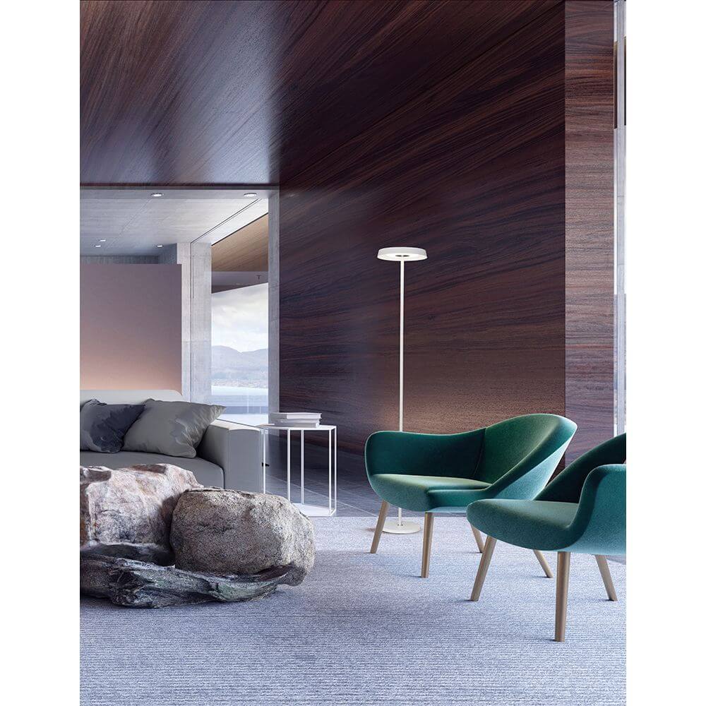 Viti LED Stehleuchte 170cm Metall in modernem Wohnzimmer mit minimalistischen Möbeln.
