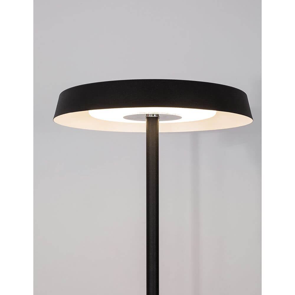 Viti LED Stehleuchte 170cm Metall mit schwarzem Aluminium und Acryl, minimalistisches Design und integrierte LED-Beleuchtung.