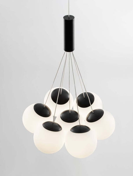 Nuvole LED Pendelleuchte 7-flammig Ø 36cm 3000K Schwarz, Weiß moderne Pendelleuchte mit Milchglas-Kugeln