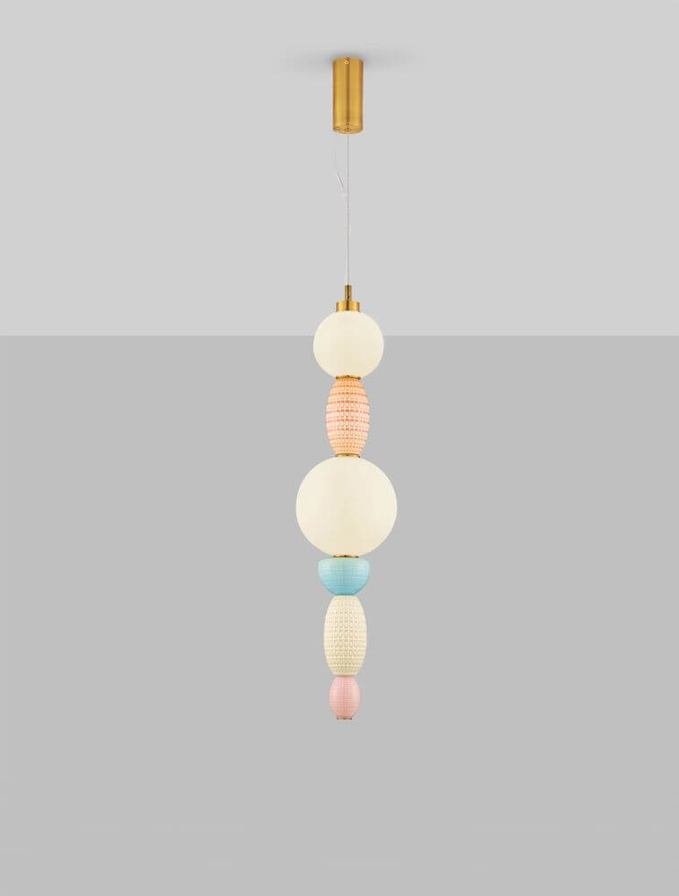 Obrie LED Pendelleuchte 2-flammig Ø 20cm 3000K Gold, Blau, Rosa, Weiß an einer Decke montiert.