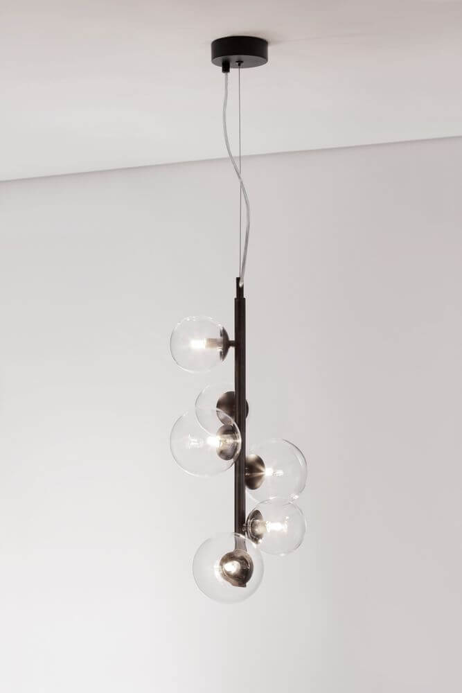 Odillia Pendelleuchte G9 6-flammig mit sechs sphärischen Diffusoren aus klarem Glas für elegantes Raumlicht.