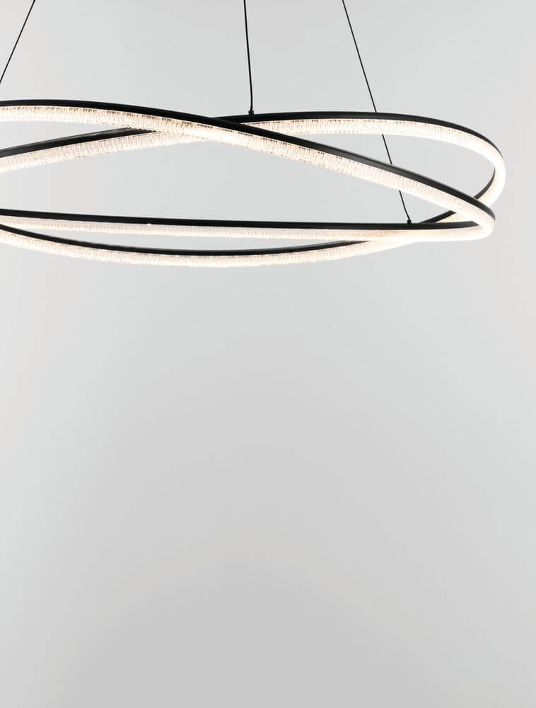 Ofelia LED Pendelleuchte 2-flammig Ø 95cm 3000K in modernem Design mit zwei Leuchtkörpern.