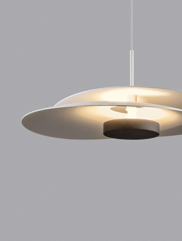 Olea LED Pendelleuchte Ø 35cm 3000K in modernem Design mit elegantem Licht.
