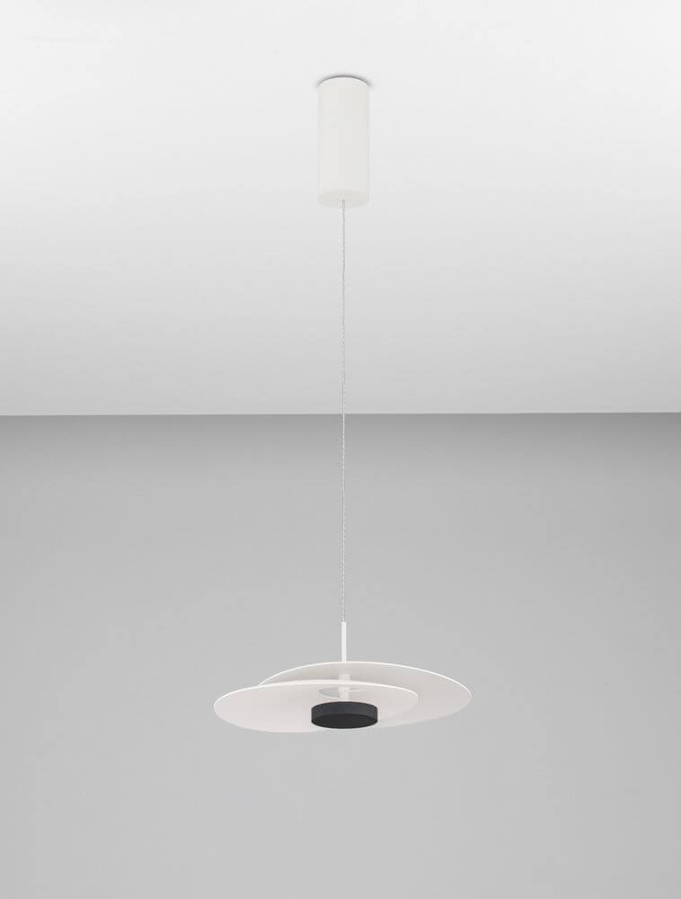 Olea LED Pendelleuchte Ø 35cm 3000K in modernem Design, schwebend an der Decke.