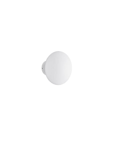 Onut LED wall light 3000K white in an elegant, round design for stylish indoor lighting.