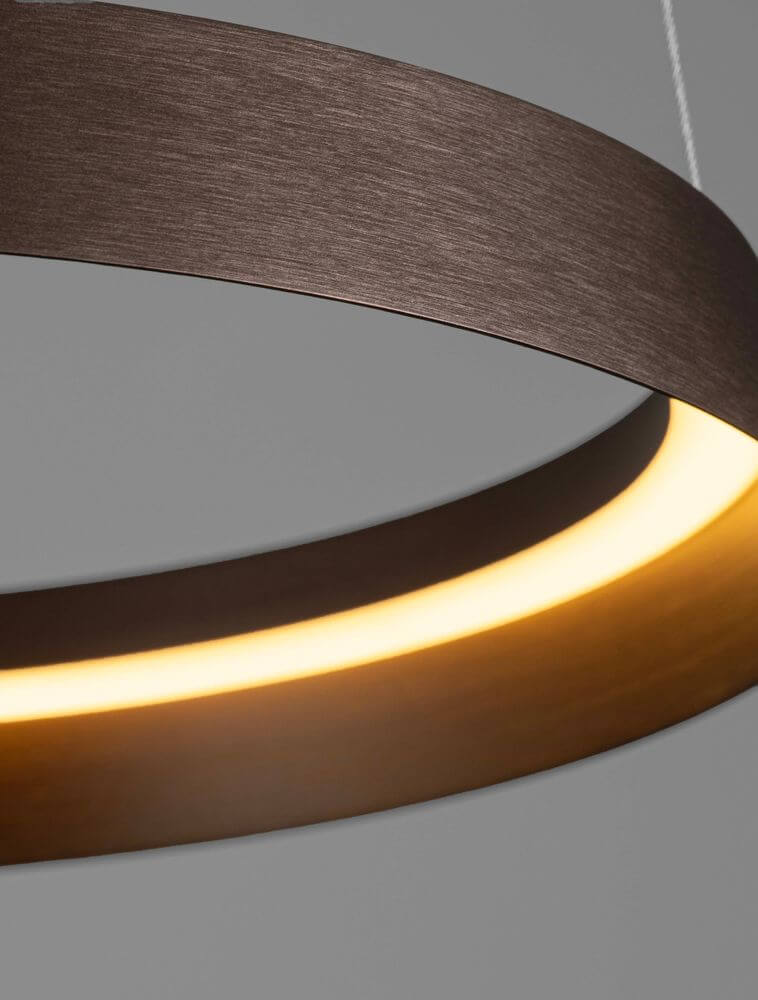 Ormi Pendelleuchte Ø 45cm 2700, 3000K - Detailaufnahme des modernen, dimmbaren Lampenschirms.