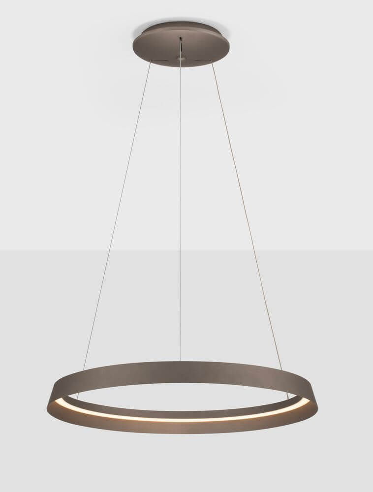 Ormi Pendelleuchte Ø 60cm 2700, 3000K in champagnerfarbenem Aluminium, minimalistisches Design, ideale Beleuchtung für Wohnraum.