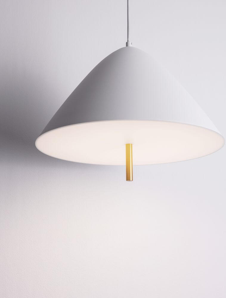 Oros LED Pendelleuchte Ø 40cm 3000K in modernem Design mit mattschwarzem Aluminium und Acryl.