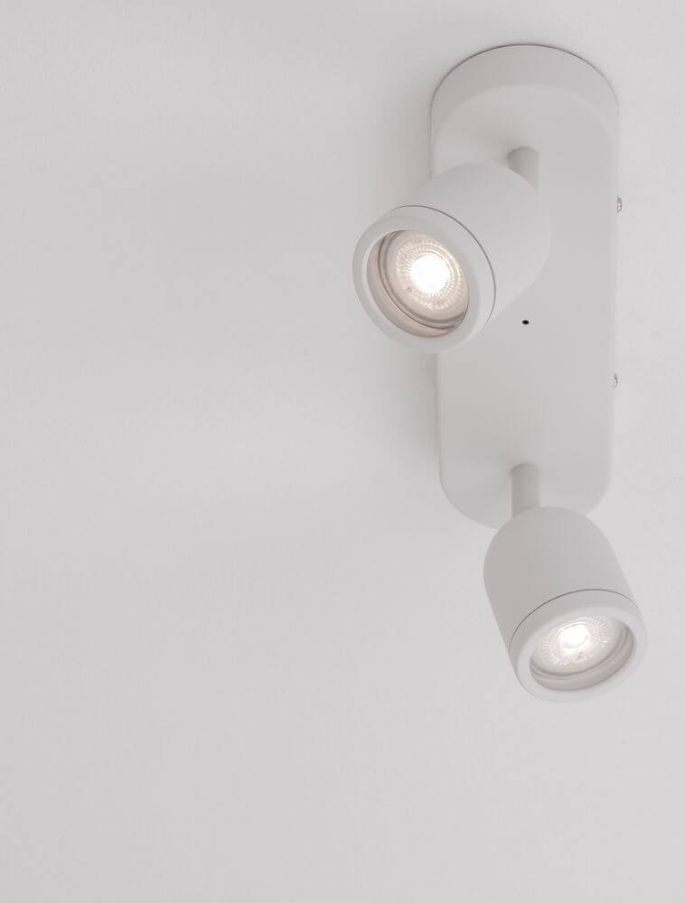 Orson Deckenleuchte GU10 2-flammig mit modernem, minimalistischen Design in elegantem Weiß.