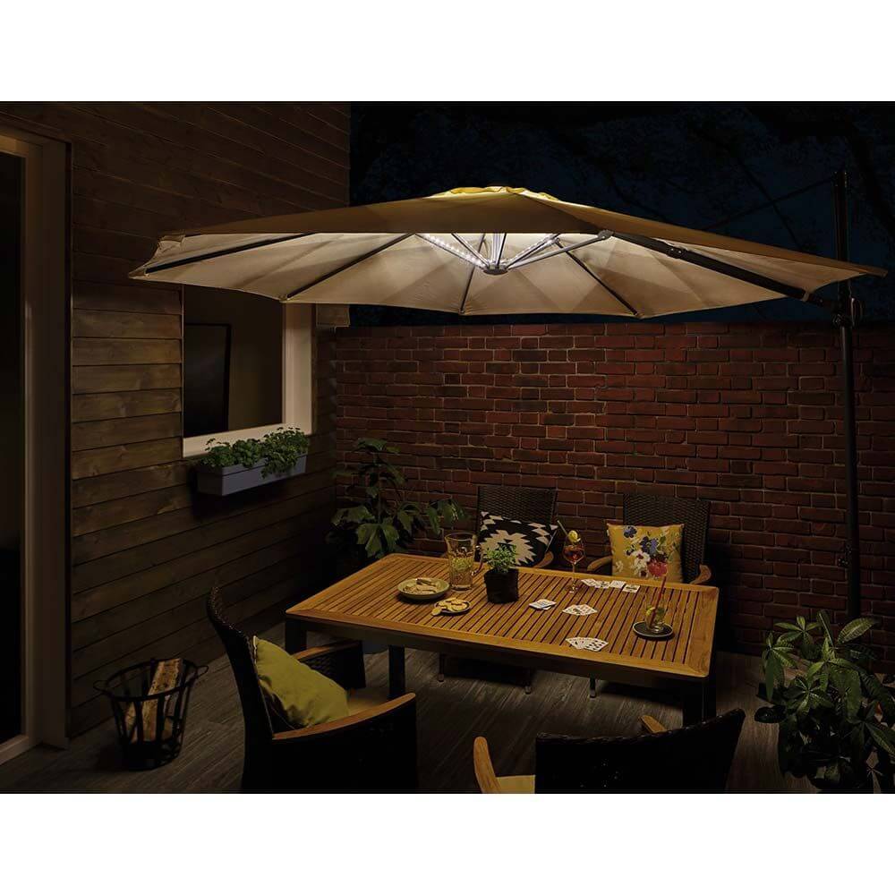 Akku LED-Strip für Sonnenschirm IP44 3000K 4x0, 4m USB für stimmungsvolles Licht an einem Tisch im Freien