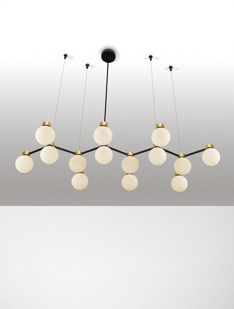 Ovalino Pendelleuchte 14-flammig Gold-Satiniert, Schwarz, Weiß in modernem Design mit Opal-Glaskugeln.