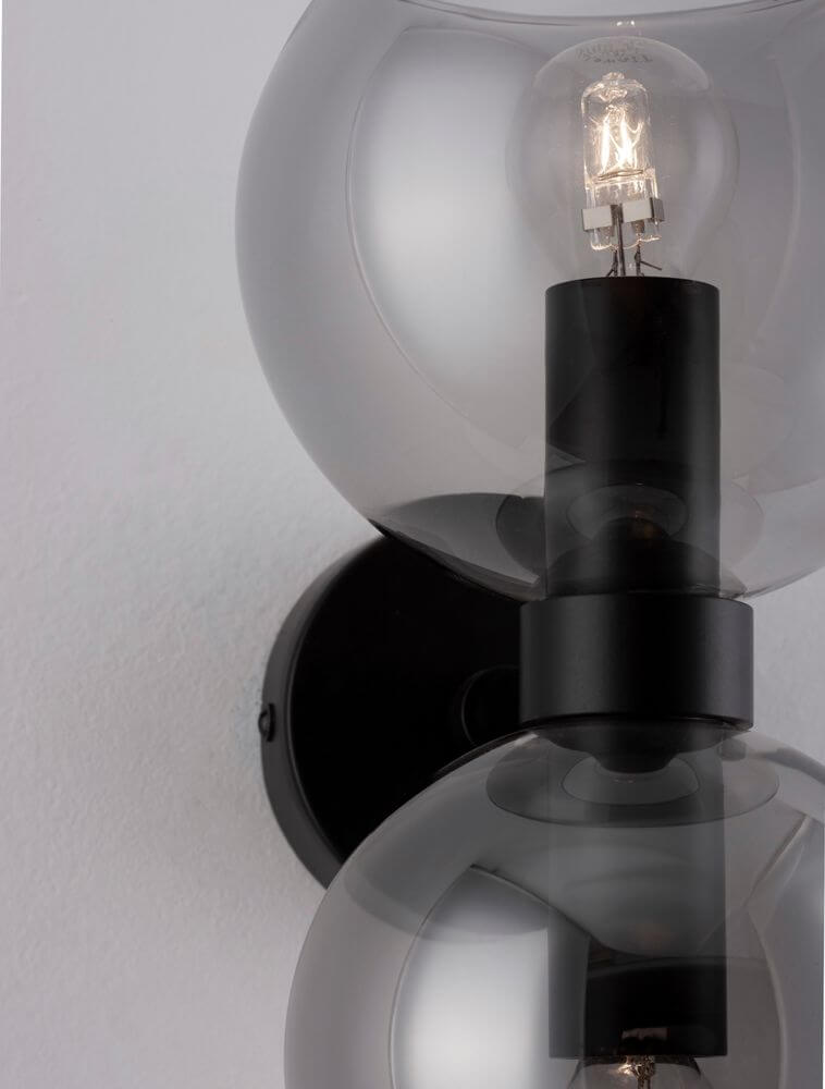 Palmer Wandleuchte Ø 13cm E14 2-flammig Schwarz, Rauch mit rauchglas Schirmen und sichtbaren Lichtquellen.