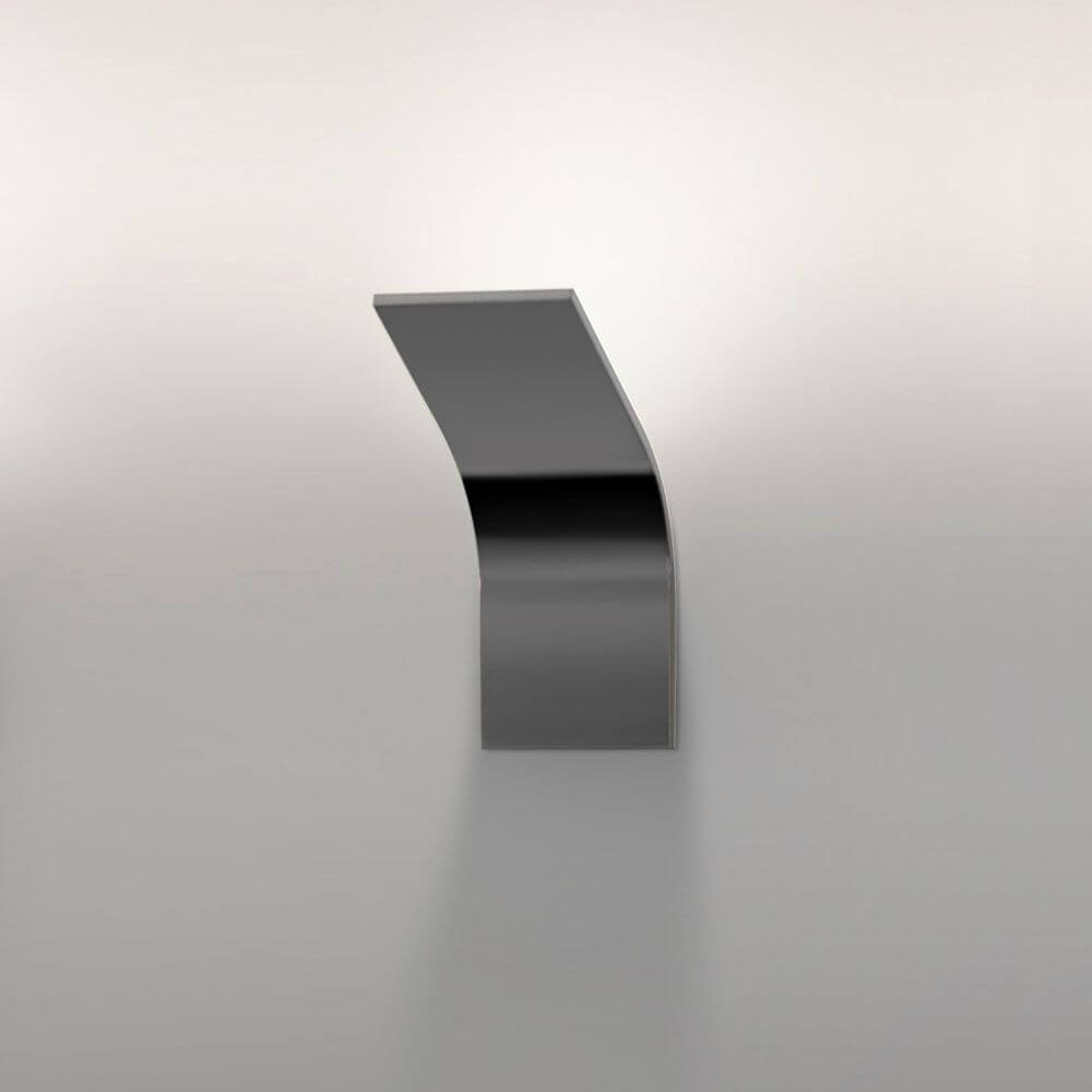 Panzeri App LED-Wandlampe indirekt mit modernem Design aus Aluminium in eleganter Titanfarbe.