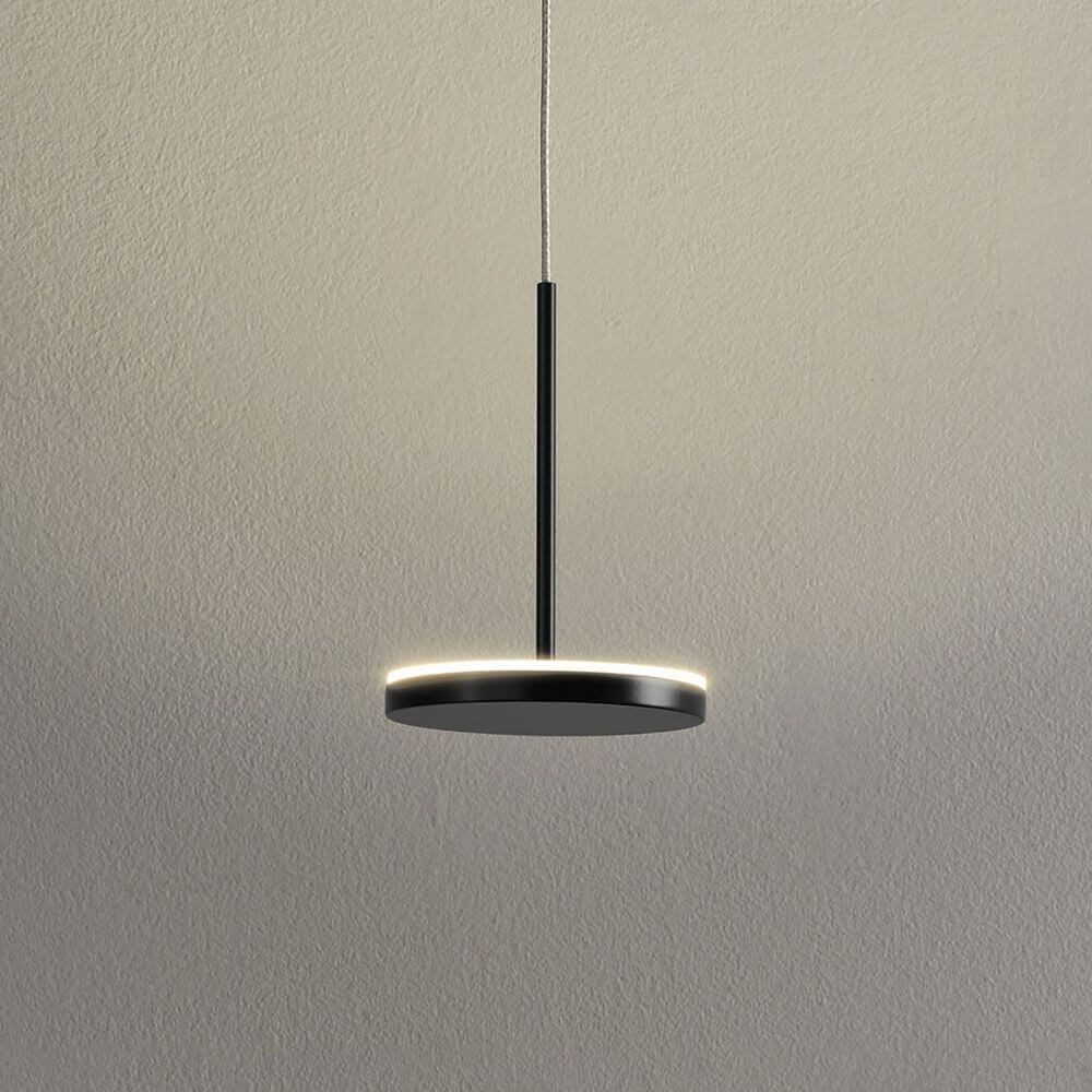 Schlanke Panzeri Bella LED-Pendelleuchte mit rundem Schirm und integriertem Acryldiffusor.
