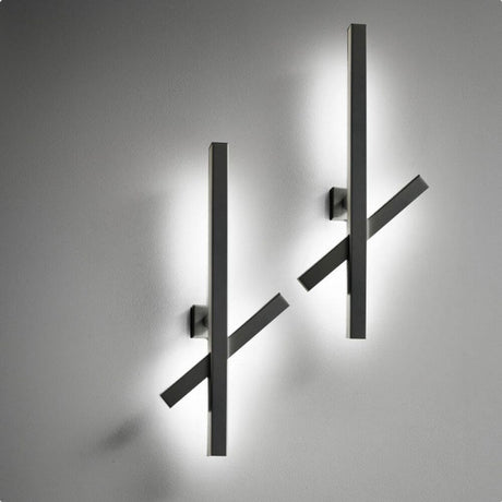 Panzeri Carmen LED wall or ceiling light, rotatable in a modern design with indirect light.