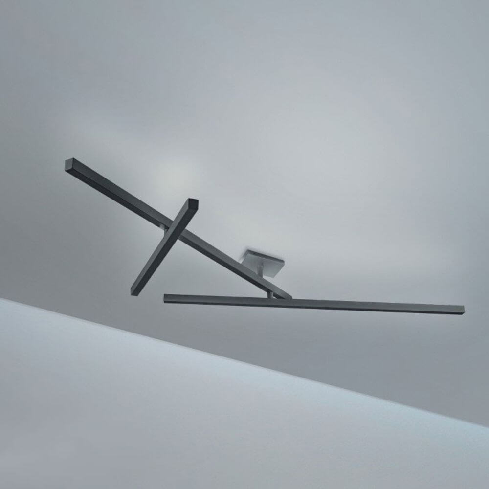Moderne Panzeri Carmen LED Deckenleuchte in elegantem Design, drehbar für individuelle Lichtgestaltung.