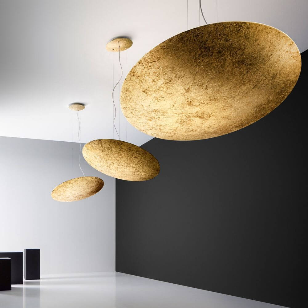 Panzeri Gong LED-Pendelleuchte in Gold, moderne indirekte Beleuchtung für elegante Räume.