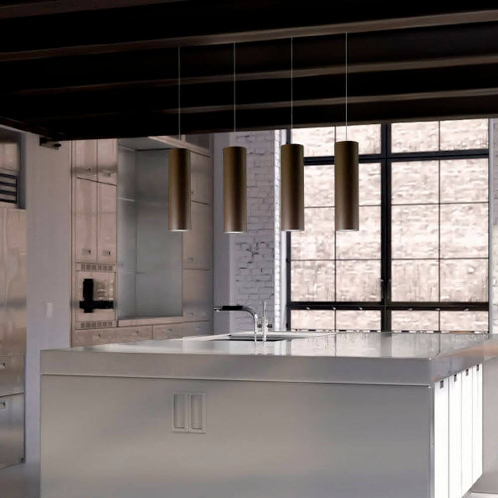 Panzeri One LED-Pendelleuchte zylindrisch in Bronze, moderne Hängelampe für die stilvolle Küchengestaltung.