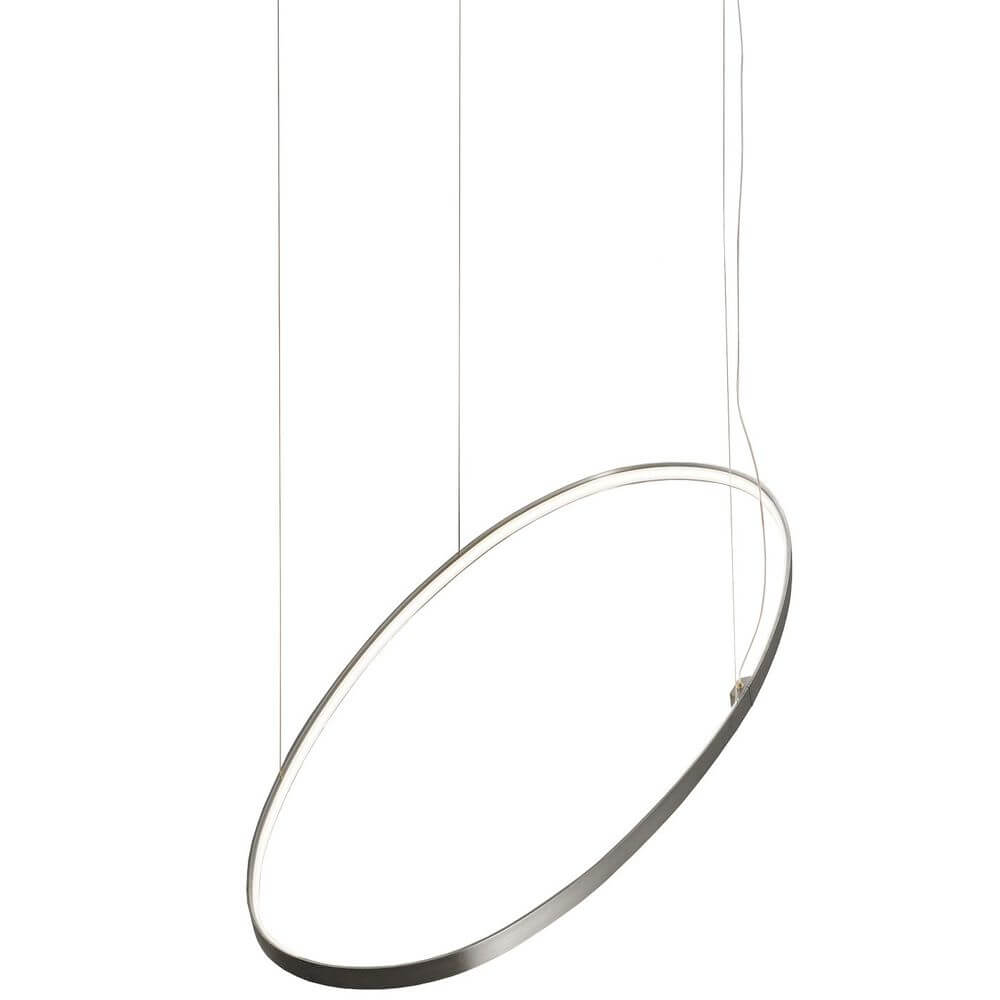 Elegancka owalna lampa wisząca Panzeri Zero Ellipse LED w srebrnym wydaniu, unosząca się na trzech kablach.